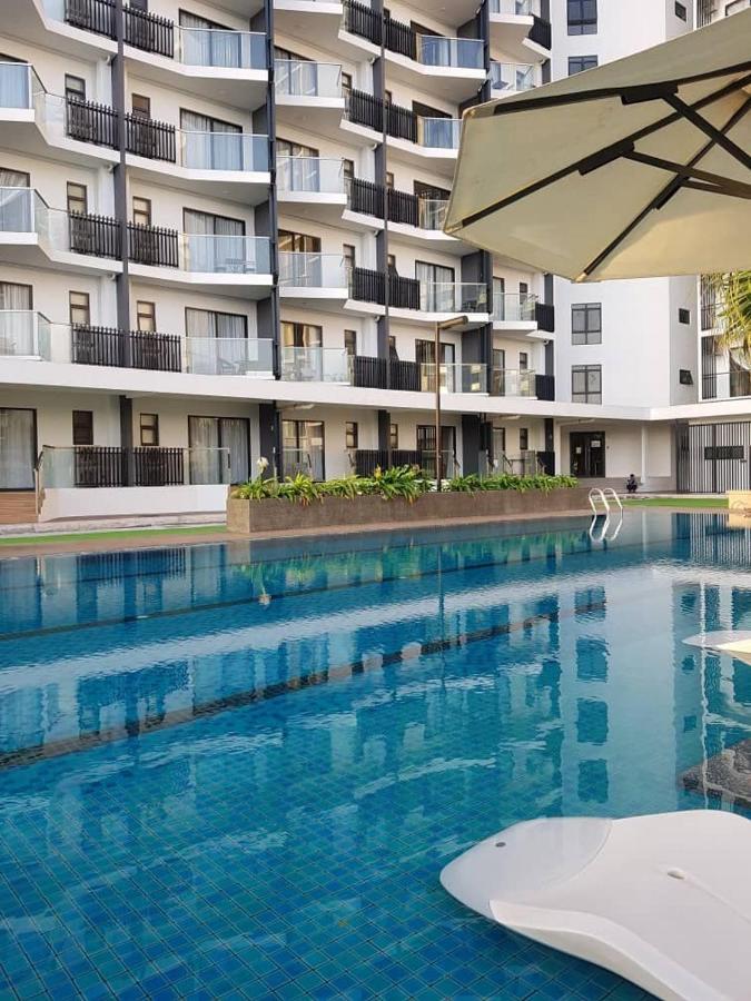 Casa Raudhah @ Timurbay Seafront Residence Kampung Sungai Karang Buitenkant foto