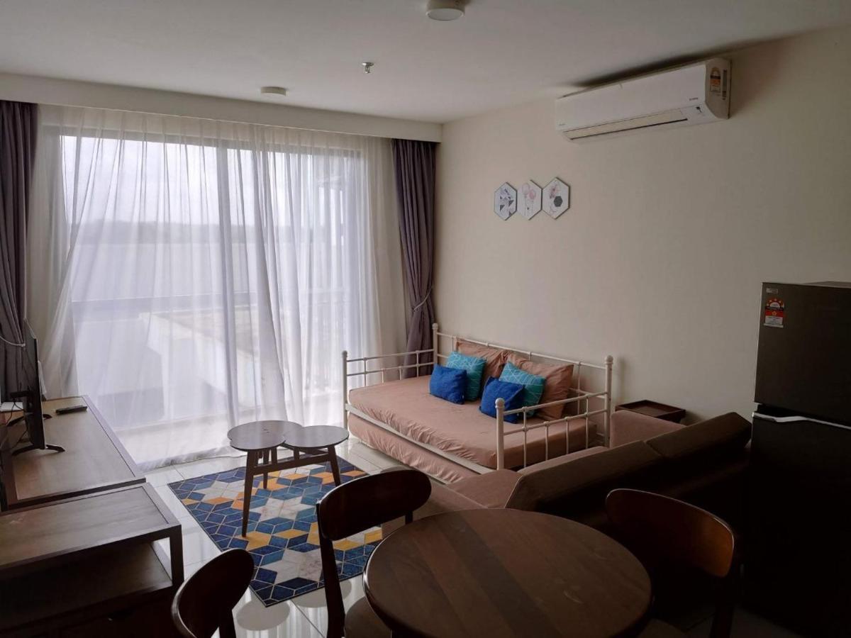 Casa Raudhah @ Timurbay Seafront Residence Kampung Sungai Karang Buitenkant foto