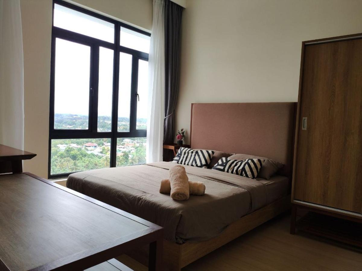 Casa Raudhah @ Timurbay Seafront Residence Kampung Sungai Karang Buitenkant foto