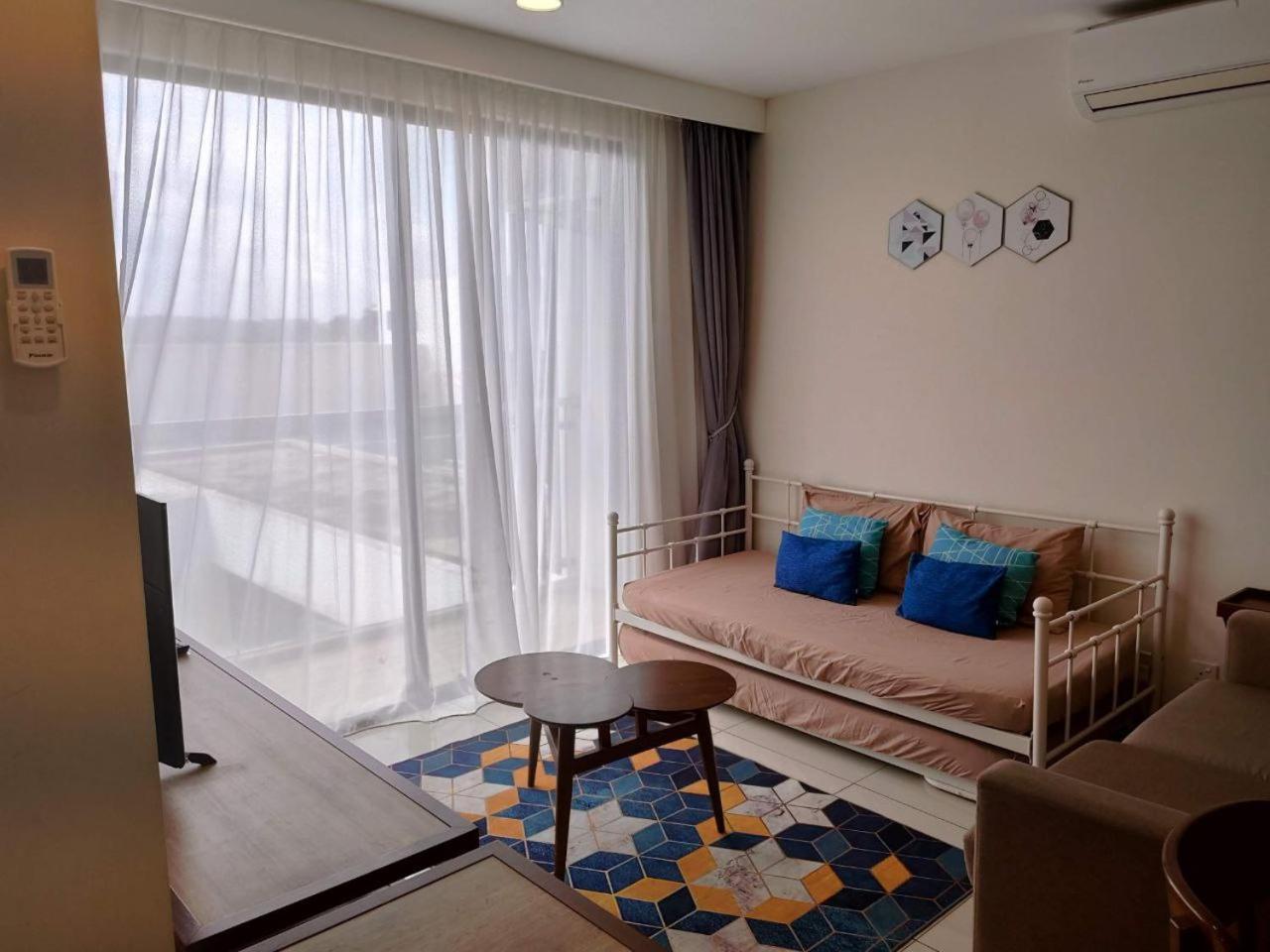 Casa Raudhah @ Timurbay Seafront Residence Kampung Sungai Karang Buitenkant foto